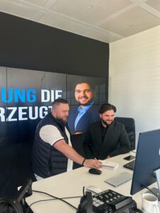 Webdesign Kleve – Team von Elite Sales Solutions bei der Website-Entwicklung